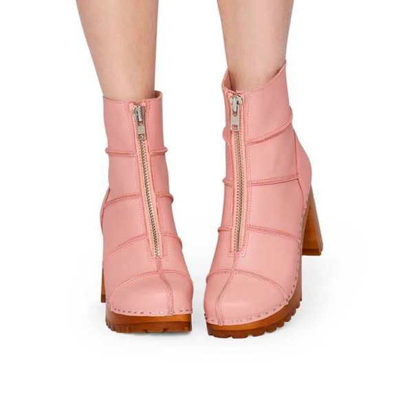 Swedish Hasbeens NWT Rough Stitched Mid Calf Clog Boot Pale Pink LOVE 🌸 - Picture 3 of 13